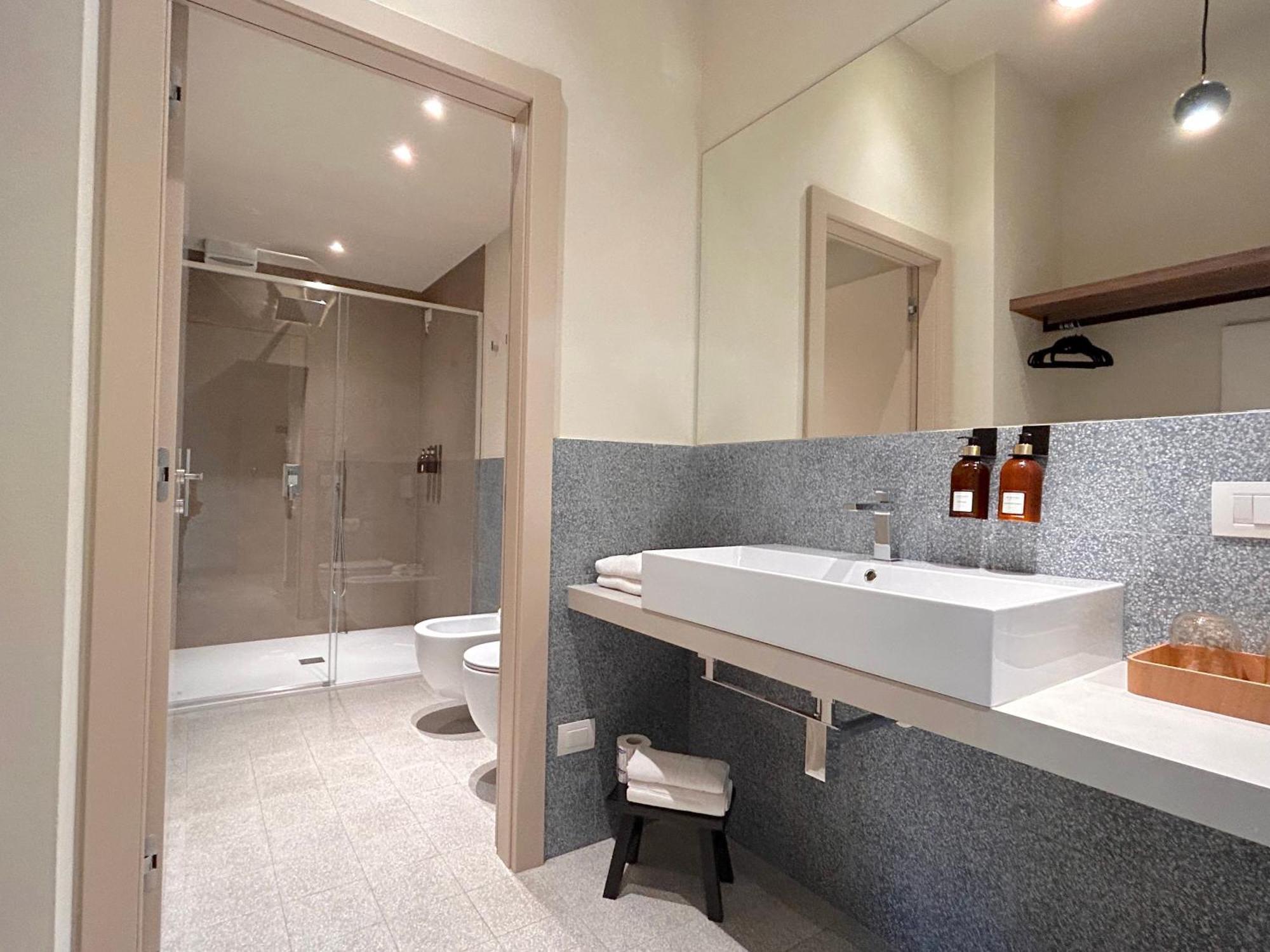 The Lake Suites Com - Luxury Stay In Lazise Ngoại thất bức ảnh