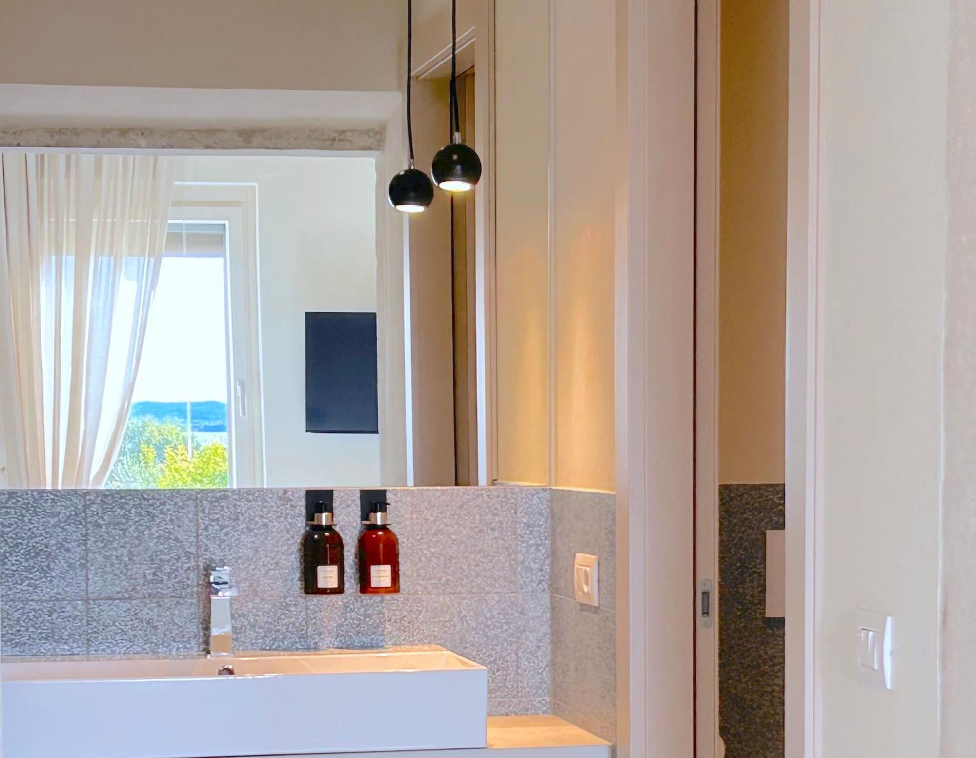 The Lake Suites Com - Luxury Stay In Lazise Ngoại thất bức ảnh